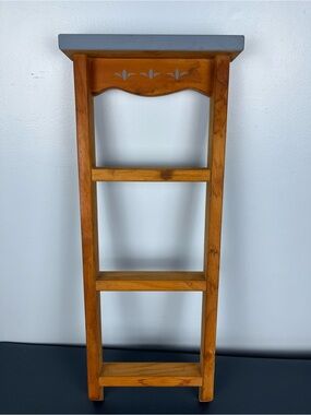 Vintage wooden trinket shelf